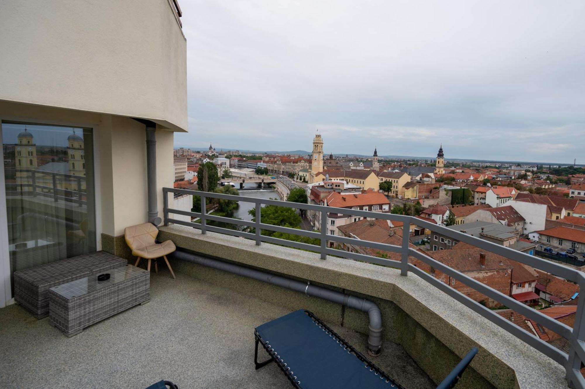 O-Zone Penthouse&Terrace Apartment Oradea Exterior photo